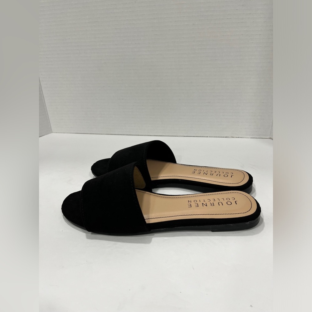 Journee Collection Womens Kolinna Flat Sandals. Size: 6.5. Color: Black - Picture 5 of 7
